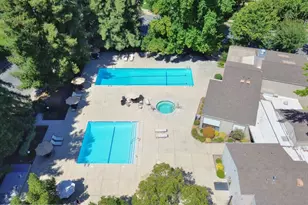 1063 Commons Dr, Sacramento, CA 95825 - Photo 41