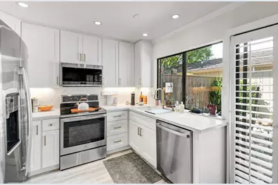 1063 Commons Drive, Sacramento, CA 95825 - Photo 11