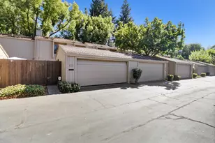 1063 Commons Dr, Sacramento, CA 95825 - Photo 35