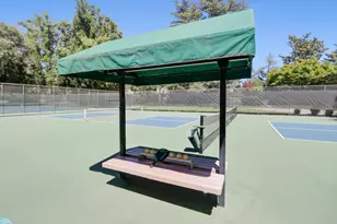 1063 Commons Dr, Sacramento, CA 95825 - Photo 39