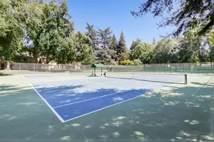 1063 Commons Dr, Sacramento, CA 95825 - Photo 39