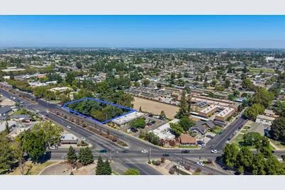 800 N Olive Avenue, Turlock, CA 95380 - Photo 13