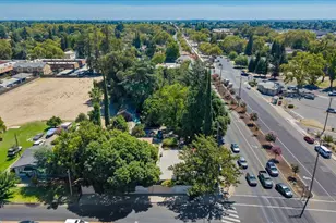 800 N Olive Ave, Turlock, CA 95380 - Photo 3
