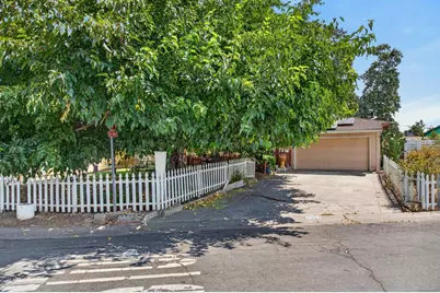 2044 Middleberry Road, Sacramento, CA 95815 - Photo 1