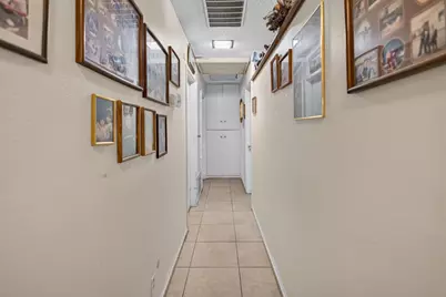 2044 Middleberry Road, Sacramento, CA 95815 - Photo 17
