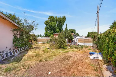 2044 Middleberry Road, Sacramento, CA 95815 - Photo 33