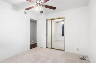 7945 La Riviera Dr, Sacramento, CA 95826 - Photo 19
