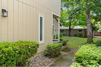 7945 La Riviera Dr, Sacramento, CA 95826 - Photo 29