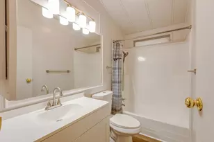 Standiford, Modesto, CA 95350 - Photo 23