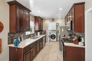 5032 T St, Sacramento, CA 95819 - Photo 21