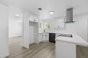 138 Delhi Ave, Stockton, CA 95206 - Photo 1