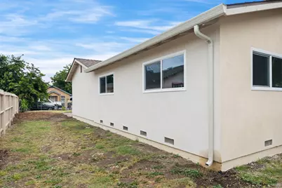 138 Delhi Avenue, Stockton, CA 95206 - Photo 25