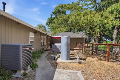 12024 Orange Blossom Road, Oakdale, CA 95361 - Photo 45