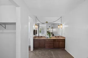 63 Six Rivers Cir, Sacramento, CA 95831 - Photo 29