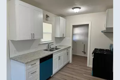 623 N Stockton Street, Stockton, CA 95203 - Photo 5