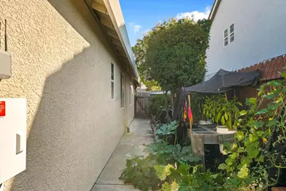 1833 Morning Mist Way, Roseville, CA 95747 - Photo 41