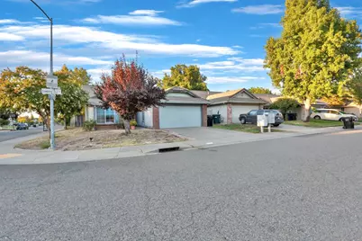 5005 Cumbrae Isle Way, Antelope, CA 95843 - Photo 3