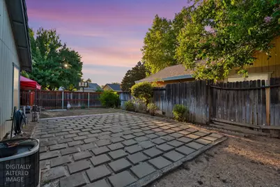 5005 Cumbrae Isle Way, Antelope, CA 95843 - Photo 17