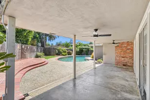 1294 Noonan Dr, Sacramento, CA 95822 - Photo 33