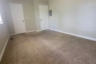 4702 Greenholme Dr, Sacramento, CA 95842 - Photo 27