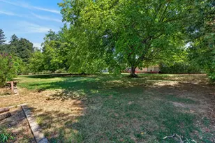 8736 Mackey Rd, Elk Grove, CA 95624 - Photo 57