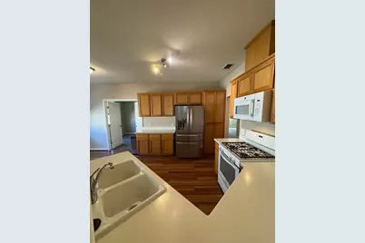 150 Aruba Circle, Sacramento, CA 95823 - Photo 9