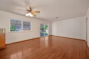 9700 Parktree Way, Elk Grove, CA 95624 - Photo 15