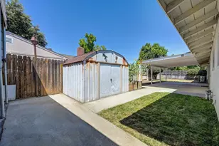 9700 Parktree Way, Elk Grove, CA 95624 - Photo 41