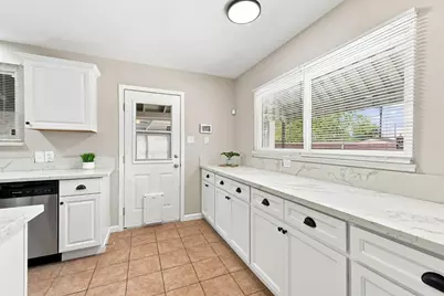6431 Melrose Drive, North Highlands, CA 95660 - Photo 13