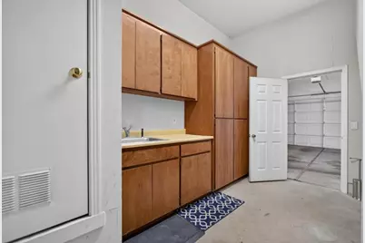 715 Lake Front Drive, Sacramento, CA 95831 - Photo 67