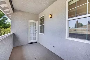 715 Lake Front Dr, Sacramento, CA 95831 - Photo 53