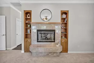 715 Lake Front Dr, Sacramento, CA 95831 - Photo 41
