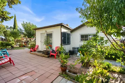 8428 New York Drive, Stockton, CA 95210 - Photo 37