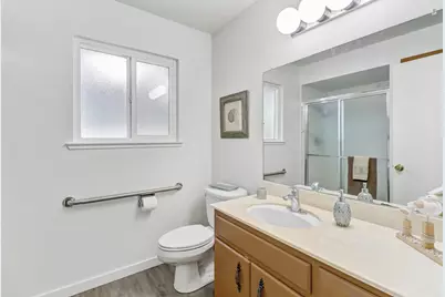 6995 Wavecrest Way, Sacramento, CA 95831 - Photo 11