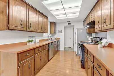6995 Wavecrest Way, Sacramento, CA 95831 - Photo 23
