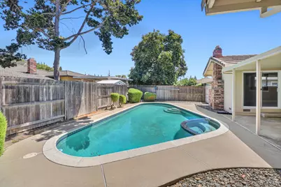6995 Wavecrest Way, Sacramento, CA 95831 - Photo 47