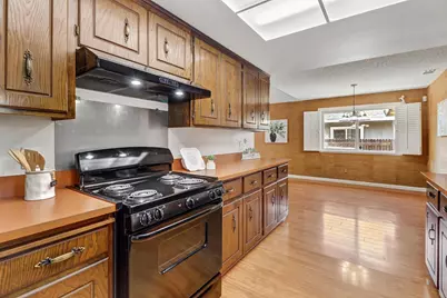 6995 Wavecrest Way, Sacramento, CA 95831 - Photo 7