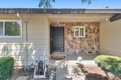6995 Wavecrest Way, Sacramento, CA 95831 - Photo 15