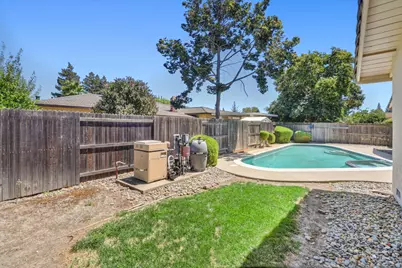 6995 Wavecrest Way, Sacramento, CA 95831 - Photo 45