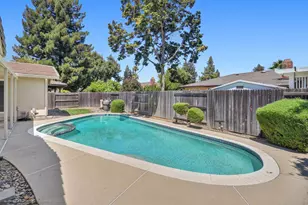 6995 Wavecrest Way, Sacramento, CA 95831 - Photo 45