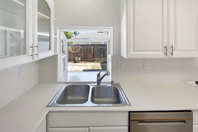 9894 Meteor Drive, Sacramento, CA 95827 - Photo 21