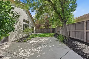 81 Bombay Cir, Sacramento, CA 95835 - Photo 37