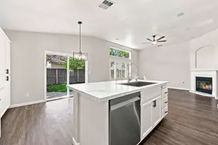 81 Bombay Cir, Sacramento, CA 95835 - Photo 7