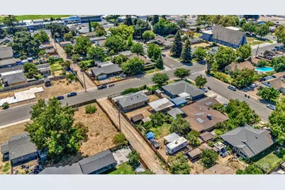 12821 Main Street, Waterford, CA 95386 - Photo 25
