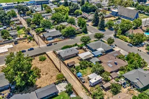 12821 Main St, Waterford, CA 95386 - Photo 25