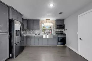 12821 Main St, Waterford, CA 95386 - Photo 7