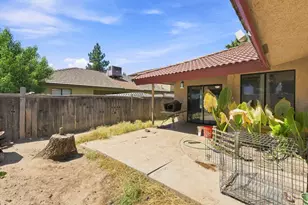 933 Barnett Way, Madera, CA 93637 - Photo 23