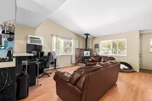 858 Cleveland Ave, Chico, CA 95928 - Photo 3
