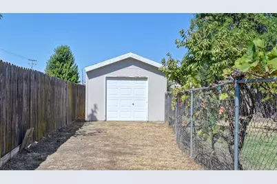 3115 Garfield Avenue, Carmichael, CA 95608 - Photo 33