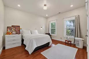 2409 I St, Sacramento, CA 95816 - Photo 11